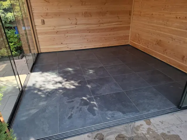 Terras in een overkapping